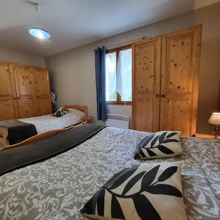 Ferme De La Porte En Aix