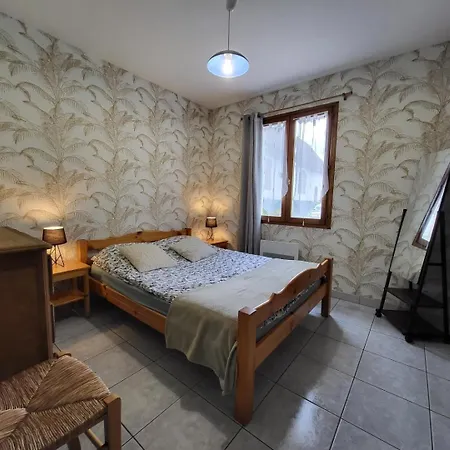 Ferme De La Porte En Aix