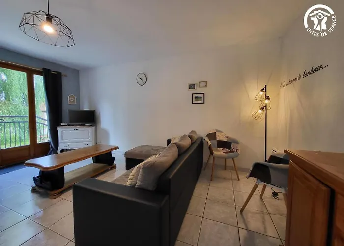 Ferme De La Porte En Aix